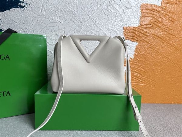BOTTEGA VENETA WOMEN’S POINT IN CHALK – WBV20 - Image 6
