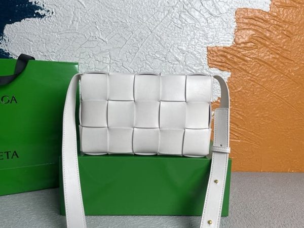 BOTTEGA VENETA WOMEN’S CASSETTE IN WHITE – WBV08 - Image 3