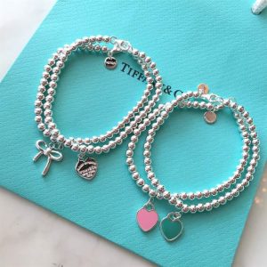 TIFFANY & CO. JEWELREY – WJL82