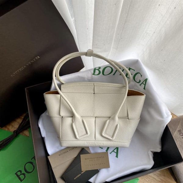 BOTTEGA VENETA WOMEN’S ARCO IN WHITE – WBV30 - Image 3
