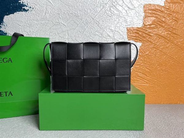BOTTEGA VENETA WOMEN’S CASSETTE IN BLACK – WBV09 - Image 6