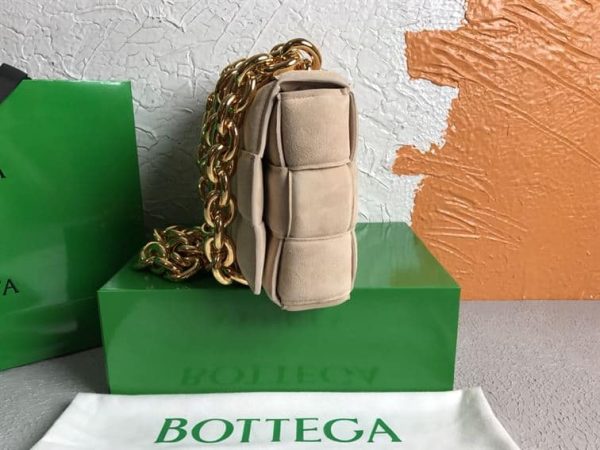 BOTTEGA VENETA WOMEN’S CHAIN CASSETTE IN PORRIDGE – WBV01 - Image 6
