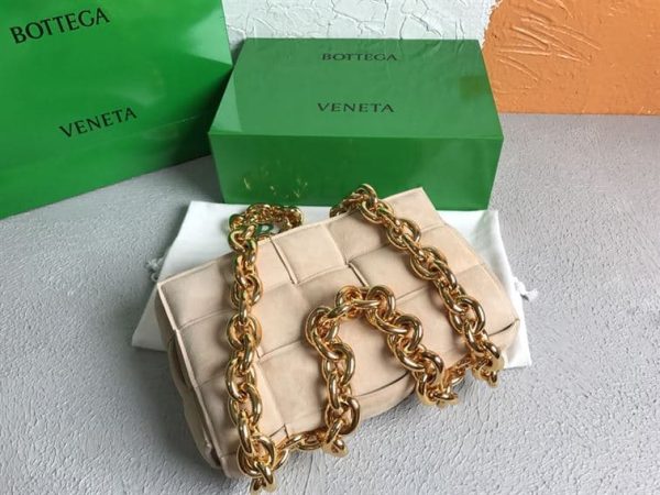 BOTTEGA VENETA WOMEN’S CHAIN CASSETTE IN PORRIDGE – WBV01 - Image 5