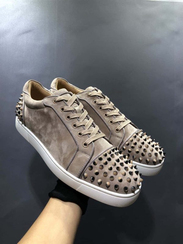 CHRISTIAN LOUBOUTIN LOW TOP SNEAKER  – CL93 - Image 3