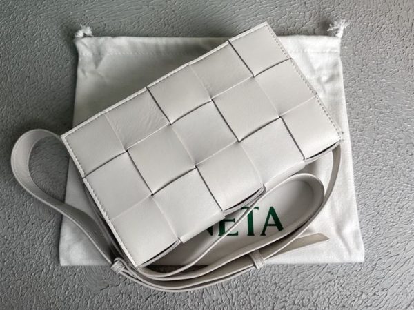 BOTTEGA VENETA WOMEN’S CASSETTE IN WHITE – WBV08 - Image 4