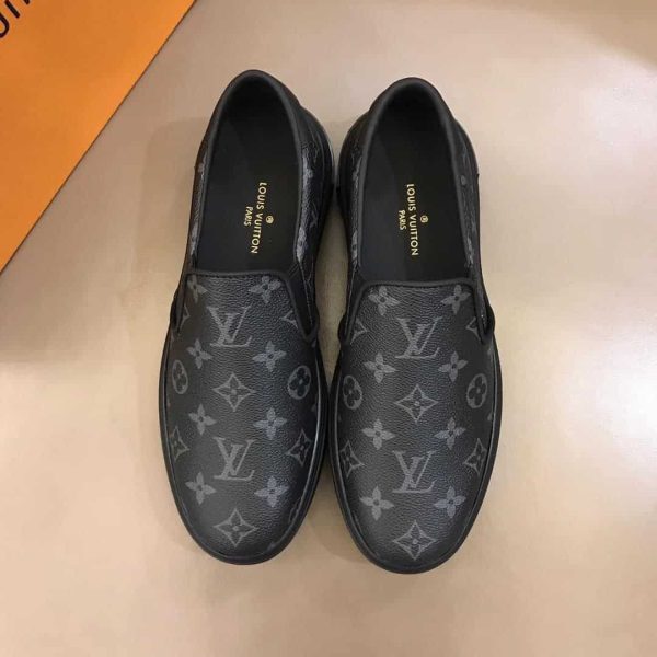 LOUIS VUITTON LOW TOP SNEAKER – LSVT41 - Image 2
