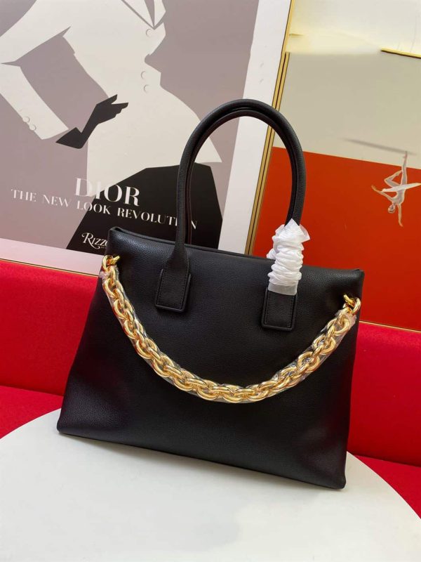 BOTTEGA VENETA WOMEN’S CHAIN TOTE IN BLACK – WBV19 - Image 2
