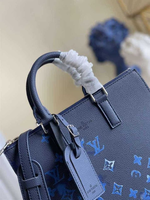 LOUIS VUITTON SAC PLAT ZIPPÉ – WLM140 - Image 4