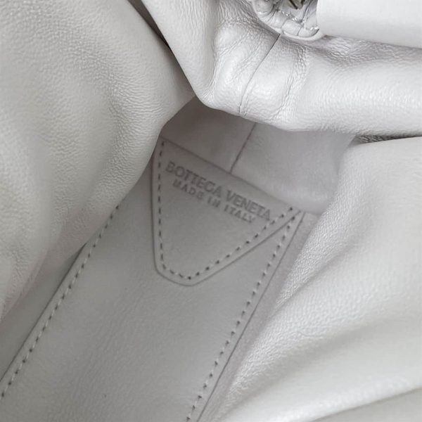 BOTTEGA VENETA WOMEN’S POINT IN CHALK – WBV23 - Image 4