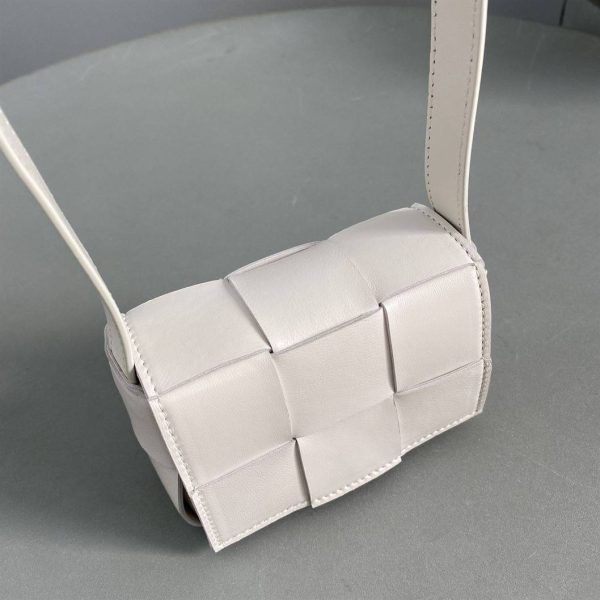 BOTTEGA VENETA CASSETTE IN WHITE – WBV06 - Image 7