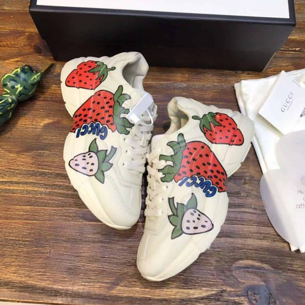 GUCCI RHYTON SNEAKER WITH STRAWBERRY - Image 3