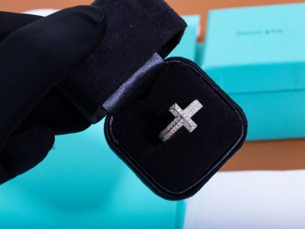 TIFFANY & CO. JEWELREY – WJL70 - Image 4