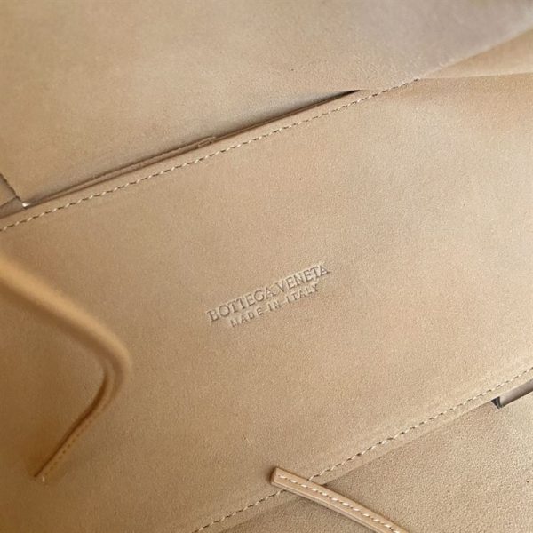 BOTTEGA VENETA WOMEN’S ARCO TOTE IN ALMOND – WBV31 - Image 4