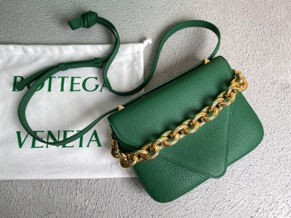BOTTEGA VENETA WONMEN’S MOUNT IN JUNGLE – WBV17 - Image 6