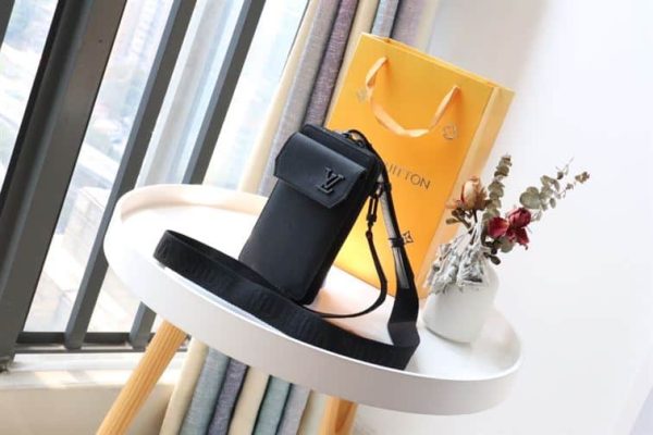 LOUIS VUITTON PHONE POUCH – WLM334 - Image 2