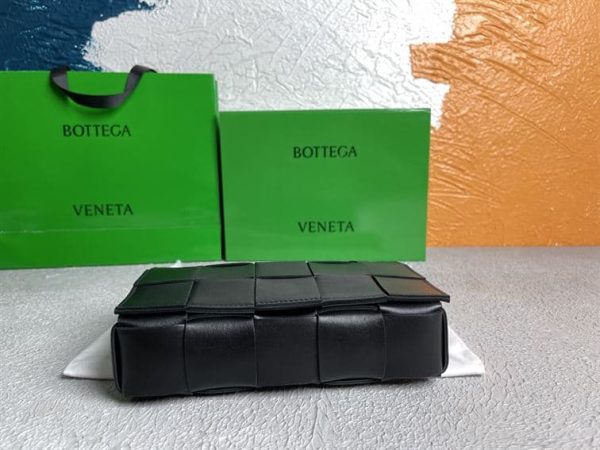 BOTTEGA VENETA WOMEN’S CASSETTE IN BLACK – WBV09 - Image 3