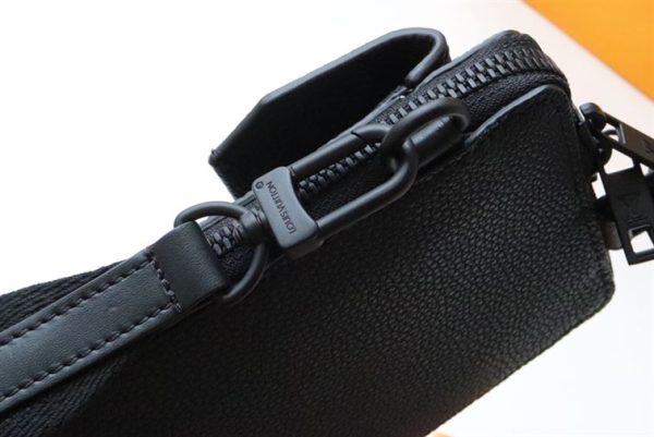 LOUIS VUITTON PHONE POUCH – WLM334 - Image 3
