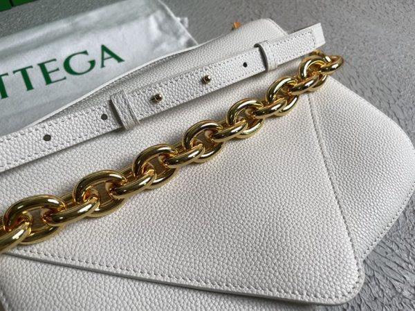 BOTTEGA VENETA WONMEN’S MOUNT IN WHITE – WBV16 - Image 5