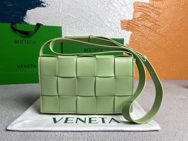 BOTTEGA VENETA WOMEN’S CASSETTE IN PISTACHIO – WBV10 - Image 6