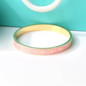 TIFFANY & CO. JEWELREY – WJL52