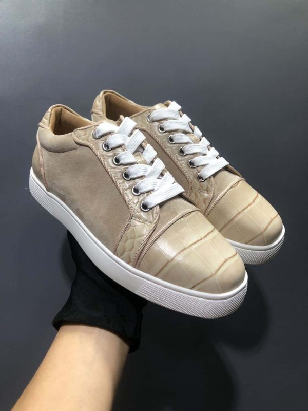 CHRISTIAN LOUBOUTIN LOW TOP SNEAKER   – CL115 - Image 3