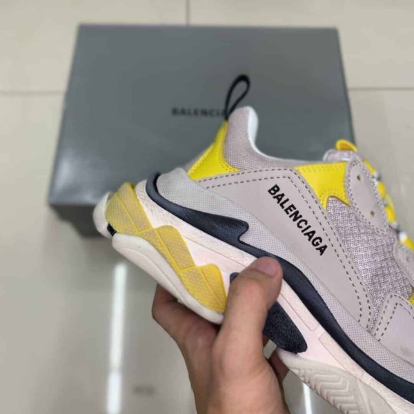BALENCIAGA TRIPLE S TRAINERS – BB22 - Image 5