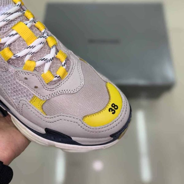 BALENCIAGA TRIPLE S TRAINERS – BB22 - Image 4