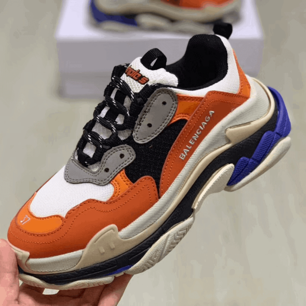 BALENCIAGA TRIPLE S TRAINERS – BB24 - Image 6