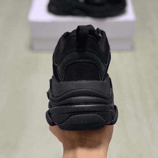 BALENCIAGA TRIPLE S TRAINERS – BB26 - Image 4