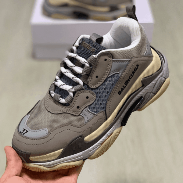 BALENCIAGA TRIPLE S TRAINERS – BB27 - Image 6
