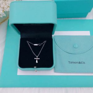 TIFFANY & CO. JEWELREY – WJL55