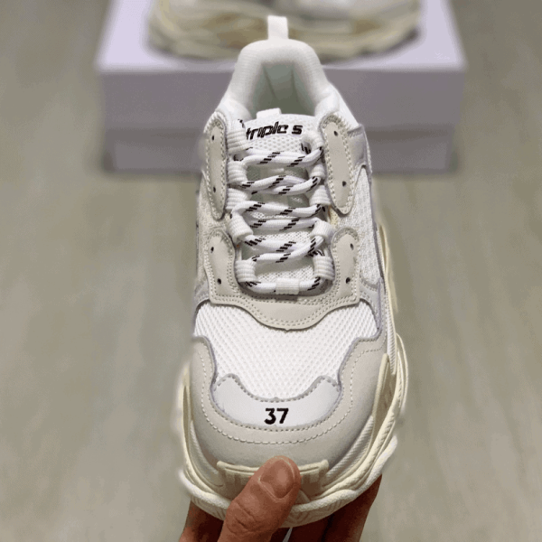 BALENCIAGA TRIPLE S TRAINERS – BB28 - Image 5
