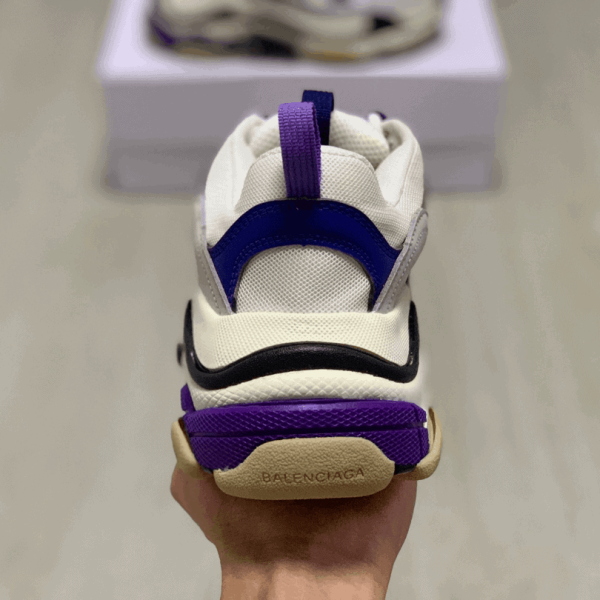 BALENCIAGA TRIPLE S TRAINERS – BB30 - Image 4