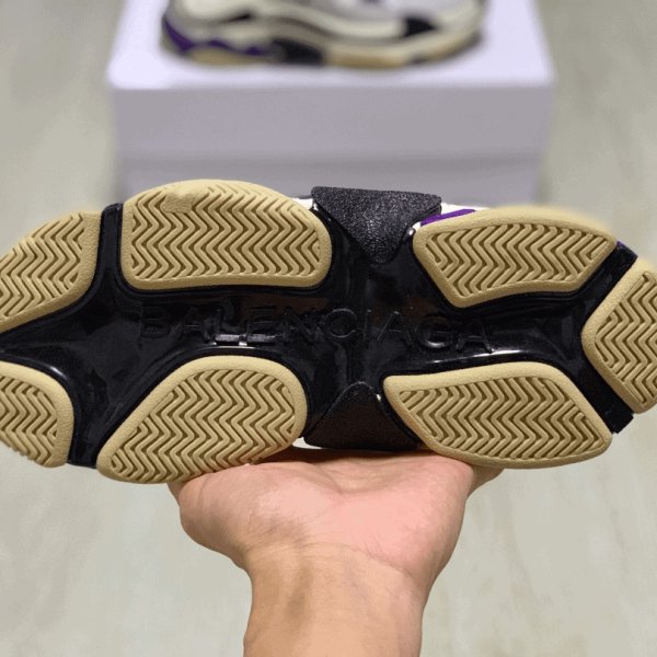 BALENCIAGA TRIPLE S TRAINERS – BB30 - Image 3