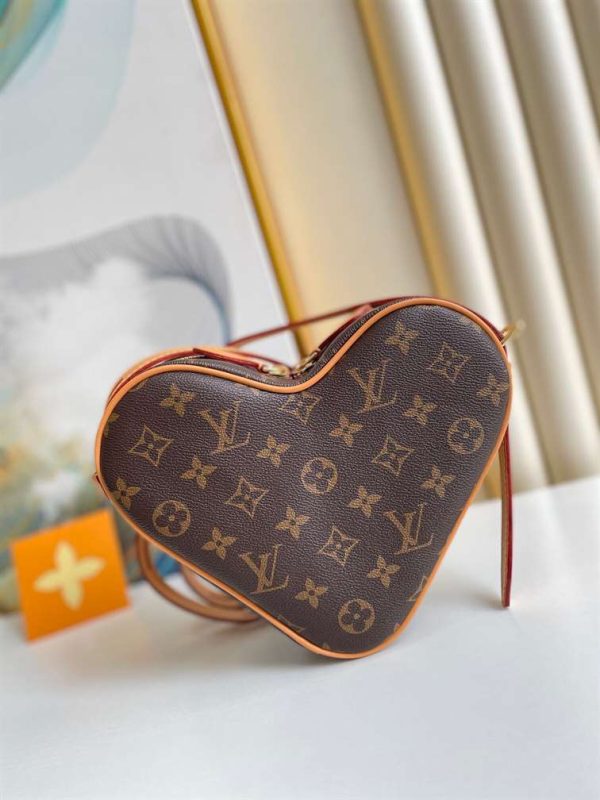 LOUIS VUITTON GAME ON COEUR – WLM117 - Image 3