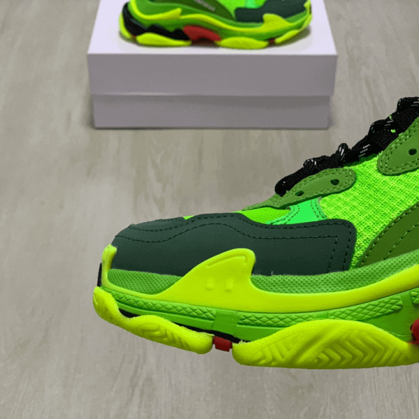 BALENCIAGA TRIPLE S TRAINERS – BB34 - Image 5