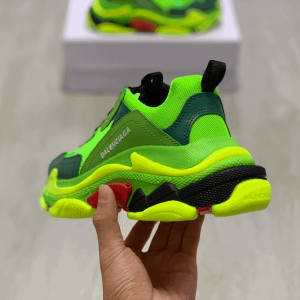 BALENCIAGA TRIPLE S TRAINERS – BB34 - Image 4