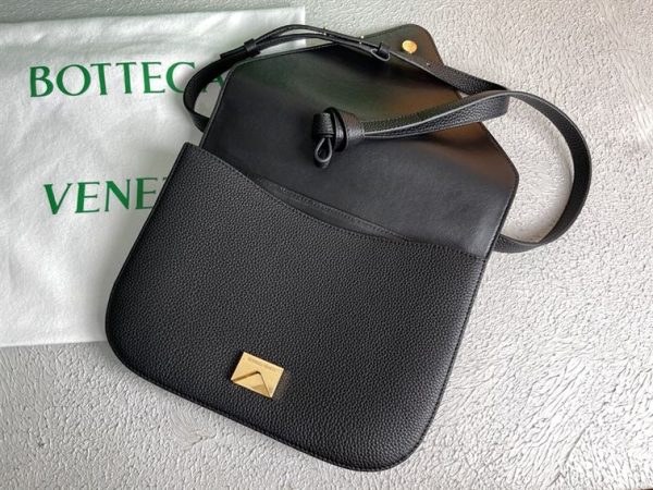 BOTTEGA VENETA WONMEN’S MOUNT IN BLACK – WBV14 - Image 7