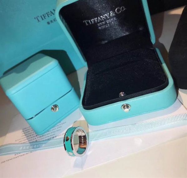 TIFFANY & CO. JEWELREY – WJL71 - Image 2