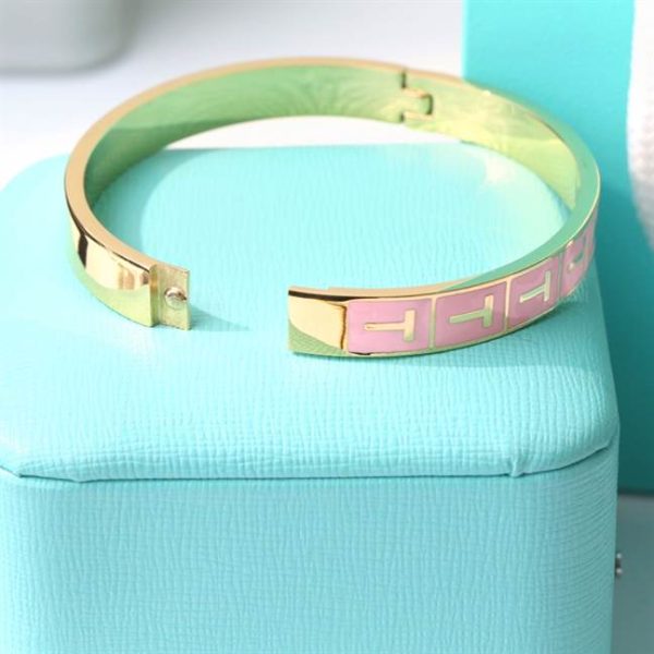 TIFFANY & CO. JEWELREY – WJL52 - Image 3
