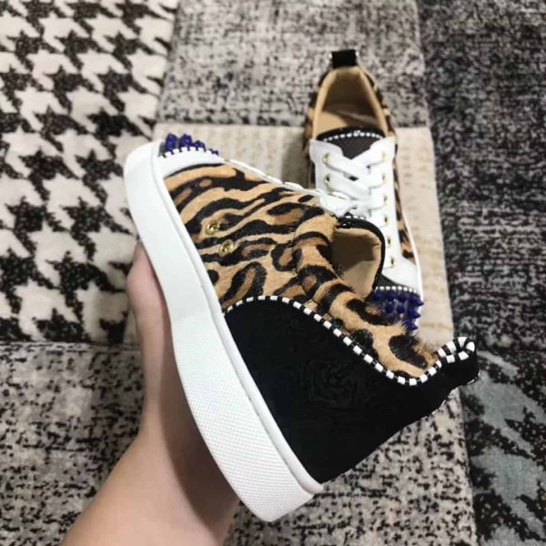 CHRISTIAN LOUBOUTIN LOW TOP SNEAKER – CL26 - Image 5