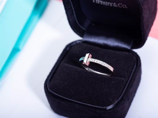 TIFFANY & CO. JEWELREY – WJL68 - Image 6