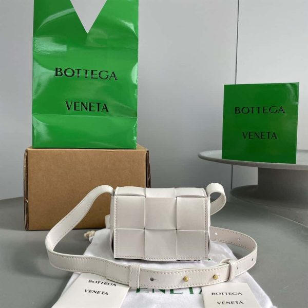 BOTTEGA VENETA CASSETTE IN WHITE – WBV06 - Image 2