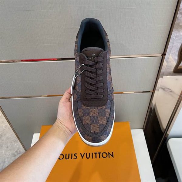 LOUIS VUITTON RIVOLI SNEAKER – LSVT135 - Image 4