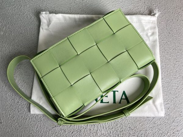 BOTTEGA VENETA WOMEN’S CASSETTE IN PISTACHIO – WBV10 - Image 5