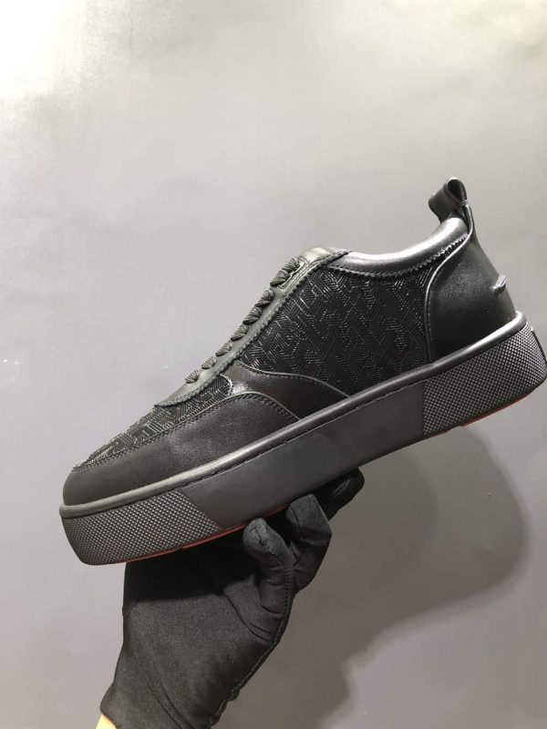 CHRISTIAN LOUBOUTIN LOW TOP SNEAKER   – CL106 - Image 5