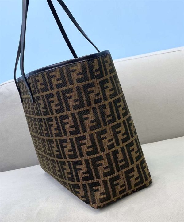 FENDI HANDLE BAG – WFB032 - Image 7