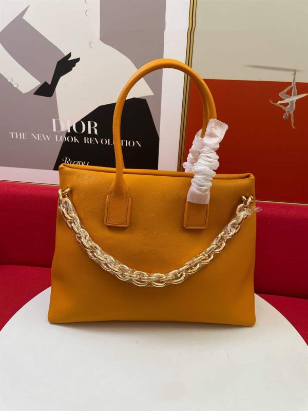 BOTTEGA VENETA WOMEN’S CHAIN TOTE IN COB  – WBV18 - Image 2