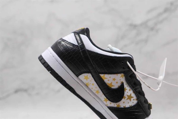 SUPREME X NIKE SB DUNK LOW – NK91 - Image 4