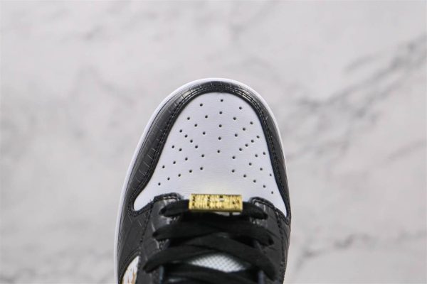 SUPREME X NIKE SB DUNK LOW – NK91 - Image 5